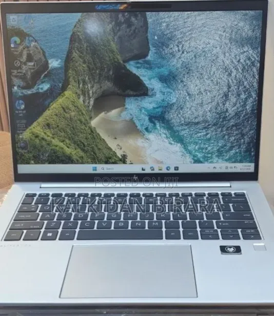 New Laptop HP EliteBook 840 G9 16GB Intel Core i7 SSD 512GB