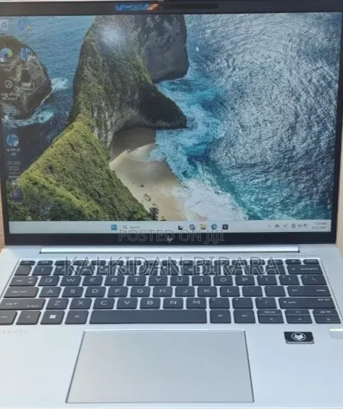 New Laptop HP EliteBook 840 G9 16GB Intel Core i7 SSD 512GB