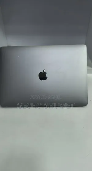New Laptop Apple MacBook Pro 2020 M1 8GB Apple M1 Pro SSD 256GB