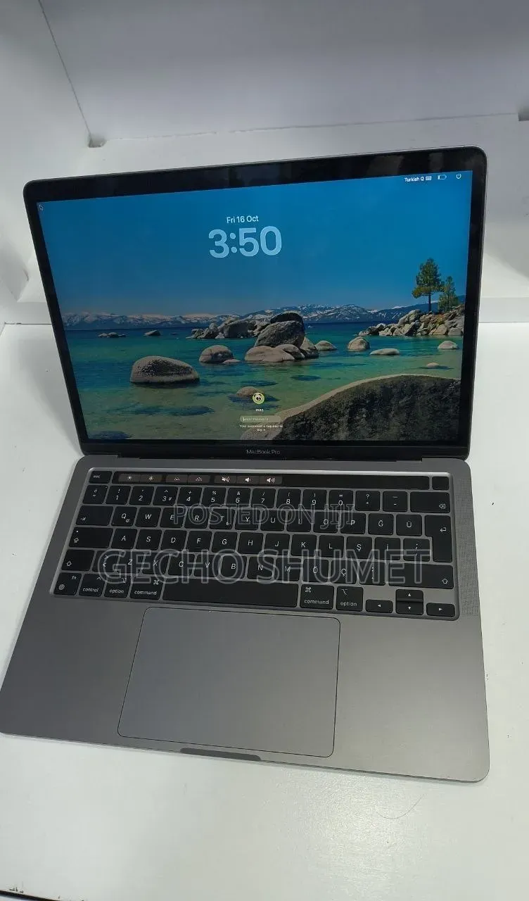 New Laptop Apple MacBook Pro 2020 M1 8GB Apple M1 Pro SSD 256GB