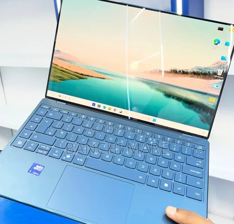New Laptop Lenovo Yoga 710 16GB Intel Core Ultra 7 SSD 512GB