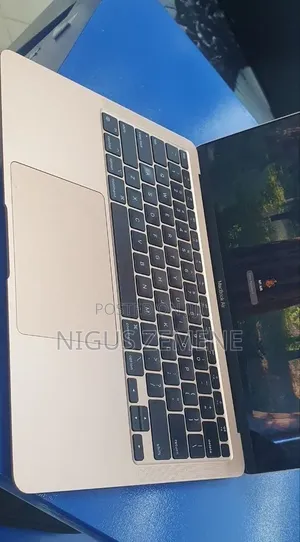 New Laptop Apple MacBook Air 2020 M1 8GB Apple M1 Max SSD 256GB