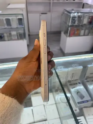Apple iPhone 13 128 GB White