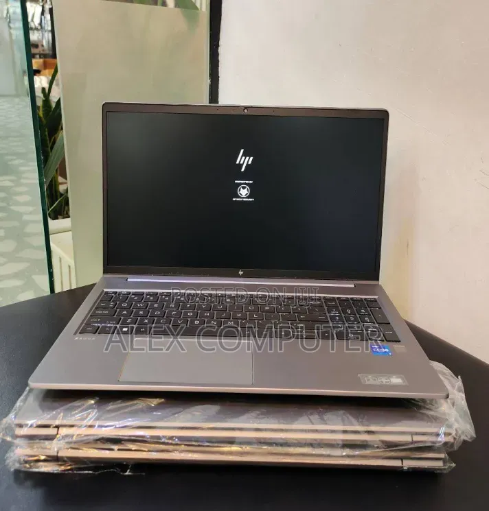 New Laptop HP 16GB Intel Core i7 SSD 512GB