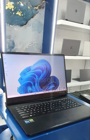 New Laptop MSI GP75 Leopard 16GB Intel Core i7 SSD 512GB