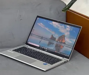 New Laptop HP EliteBook 830 G8 16GB Intel Core i7 SSD 512GB