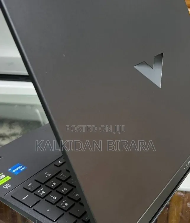 New Laptop HP Victus 15 16GB Intel Core i7 SSD 1T