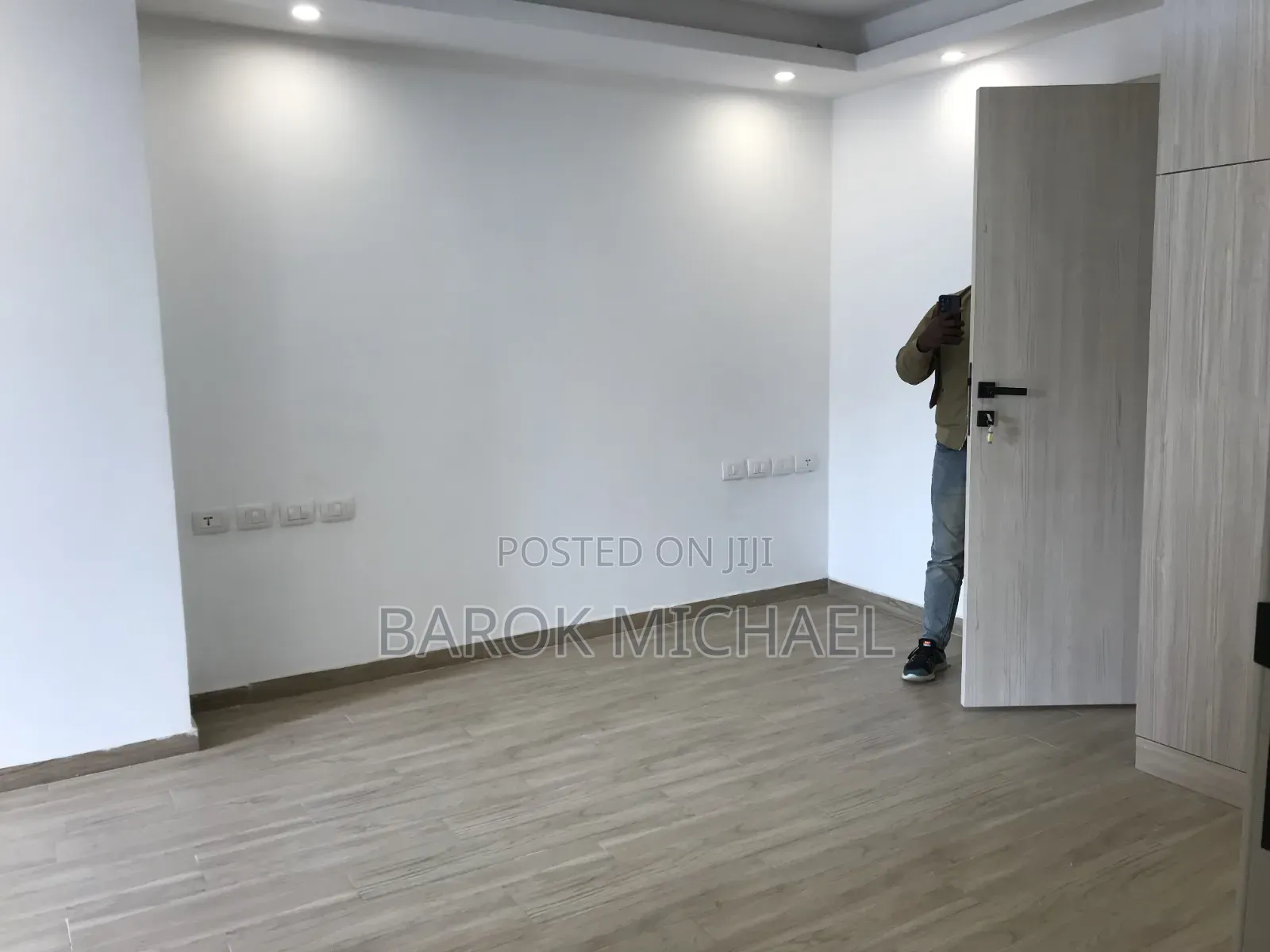 2bdrm Apartment in Century, Kirkos for rent