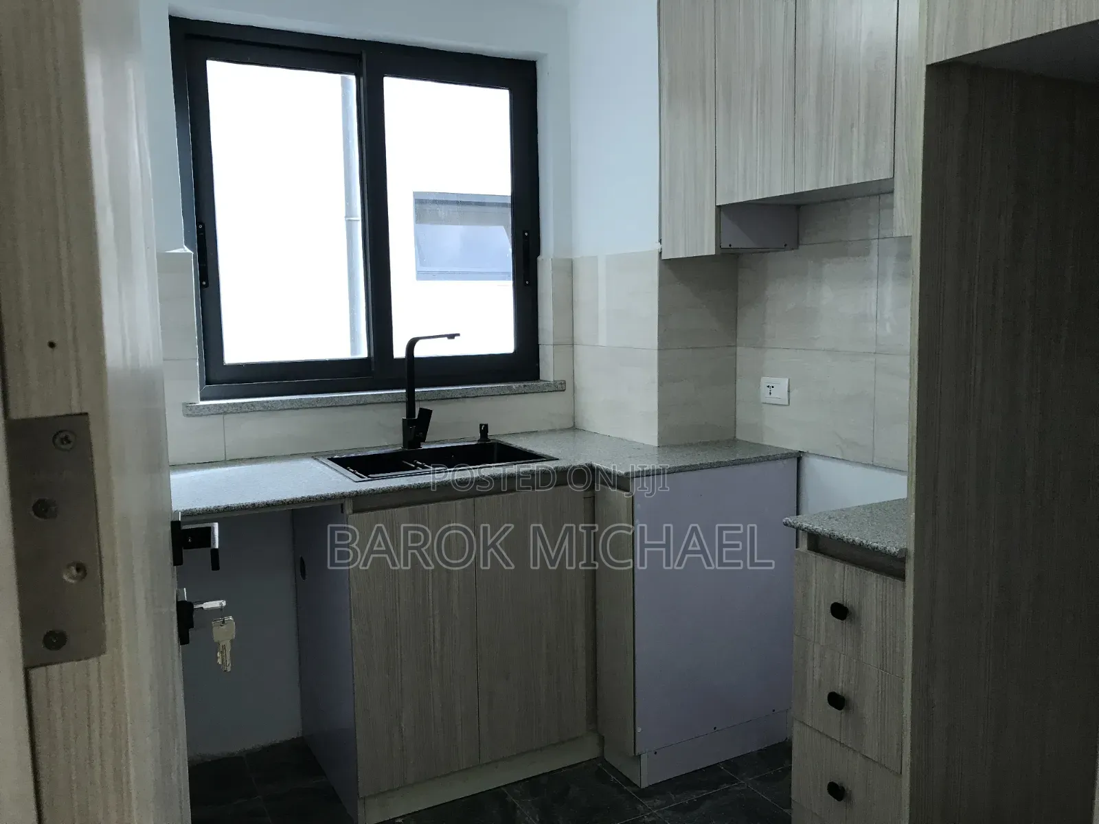 2bdrm Apartment in Century, Kirkos for rent