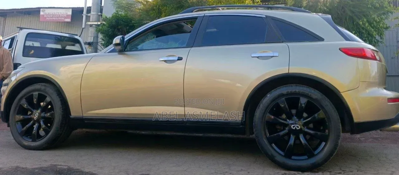 Infiniti FX35 2003