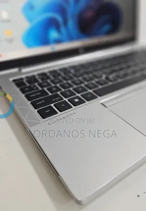 New Laptop HP EliteBook 840 G8 16GB Intel Core i7 SSD 512GB