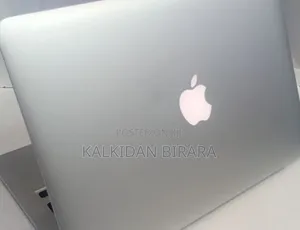 New Laptop Apple MacBook Pro 2013 8GB Intel Core i5 SSD 512GB