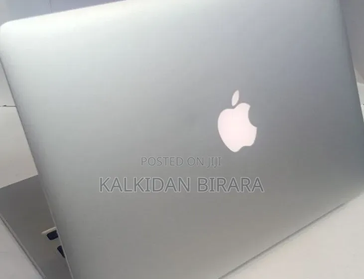 New Laptop Apple MacBook Pro 2013 8GB Intel Core i5 SSD 512GB