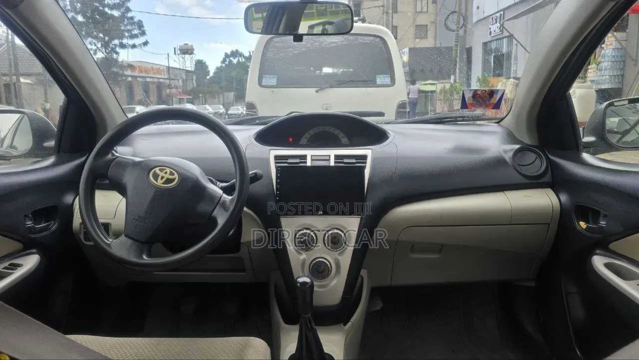 Toyota Yaris 2008 Silver