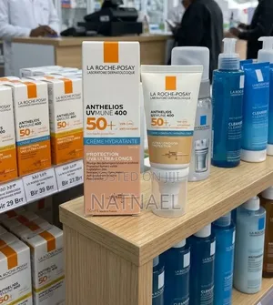 La Roche-Posay 
Anthelios UVMune 400 Hydrating Tinted Cream Sun