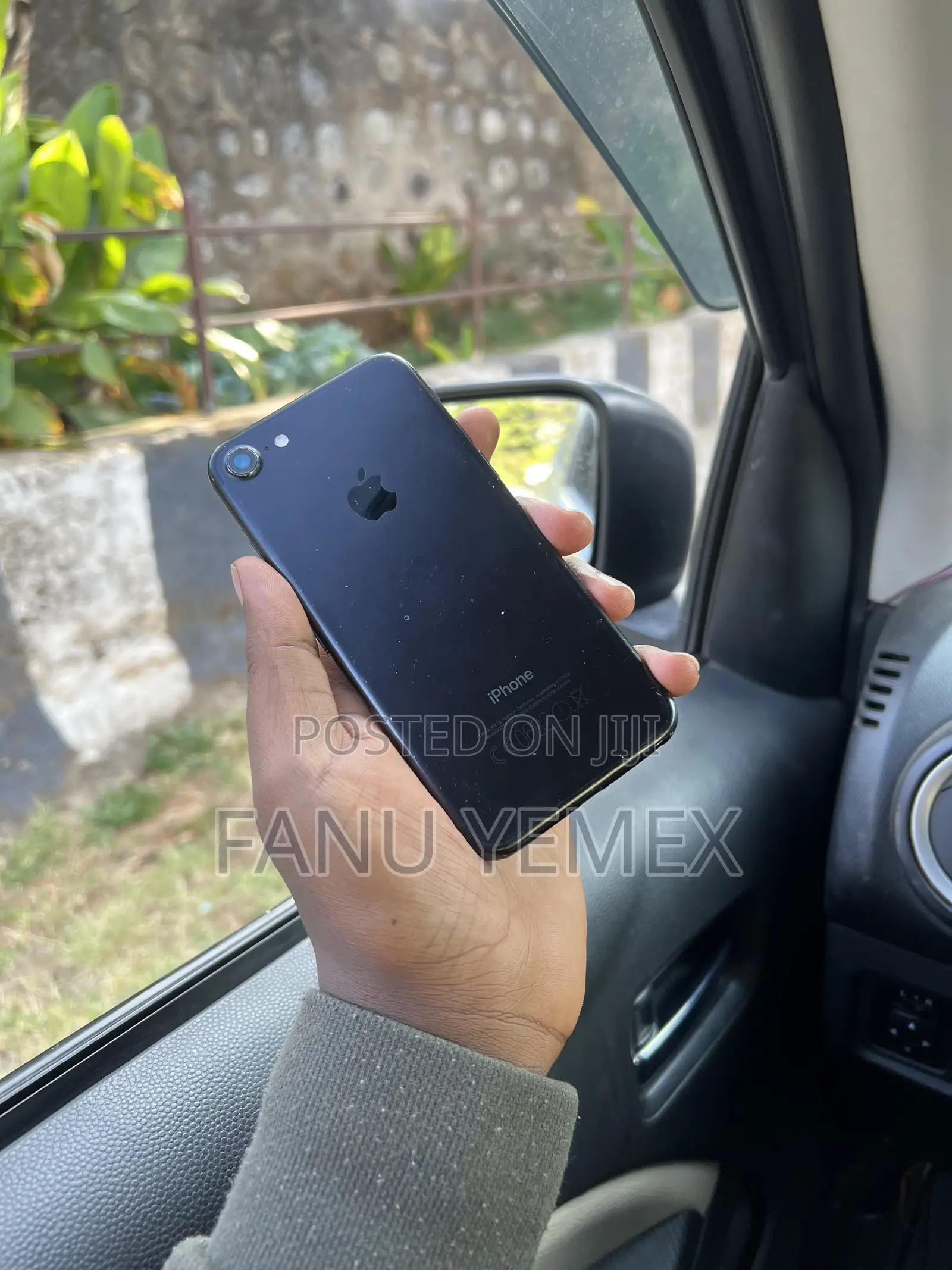 Apple iPhone 7 32 GB Black