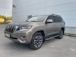 Toyota Land Cruiser Prado 2.8 2021 Gray