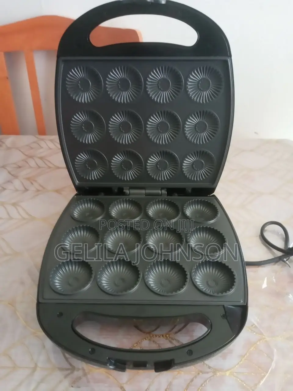 Saachi Electric Min Waffle Maker 12 in 1