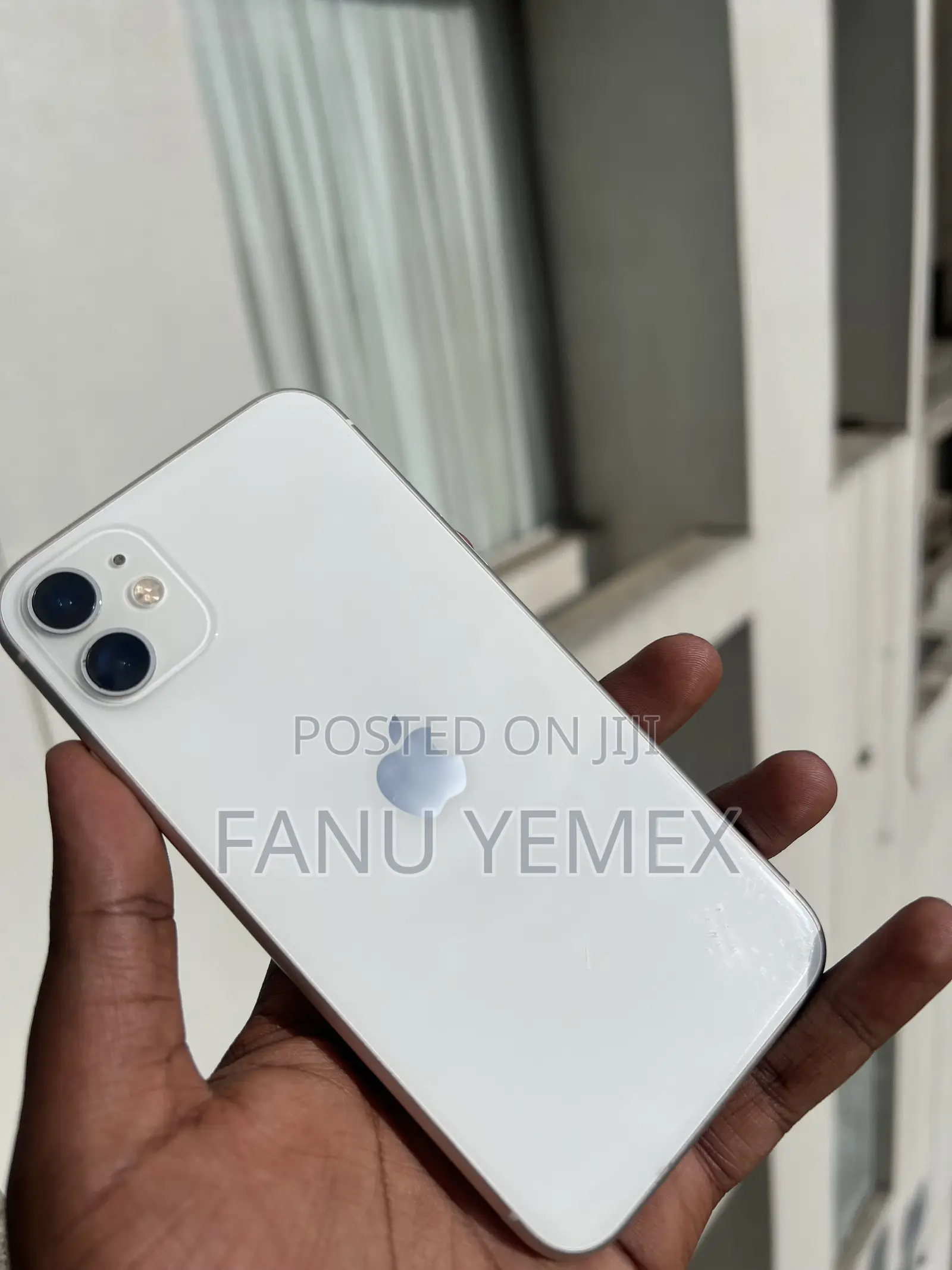 Apple iPhone 11 64 GB White