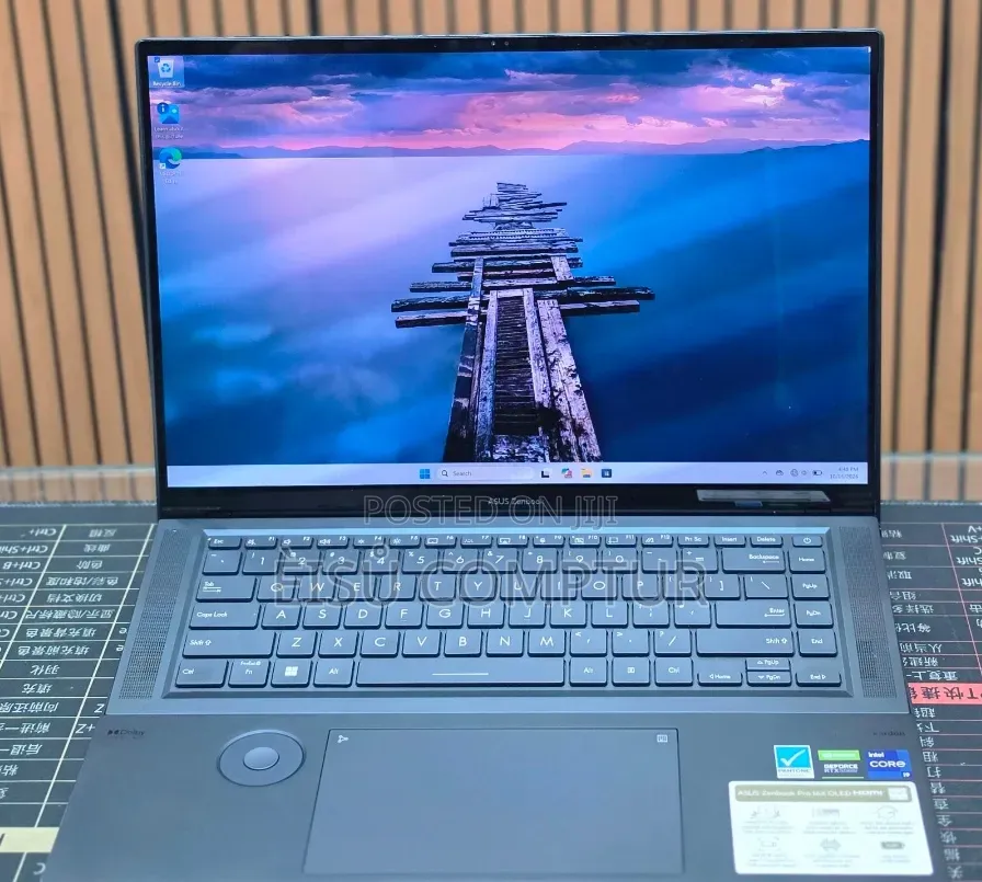 New Laptop Asus ZenBook UX303UA 32GB Intel Core i9 SSD 1T