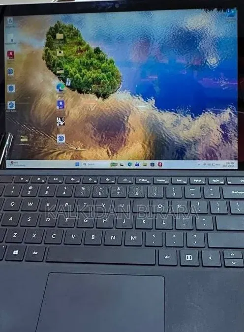 New Laptop Microsoft Surface Pro 7 16GB Intel Core i7 SSD 512GB
