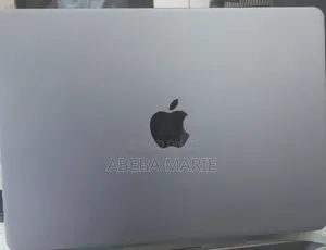 New Laptop Apple MacBook Air 2024 M3 24GB Apple M3 SSD 512GB