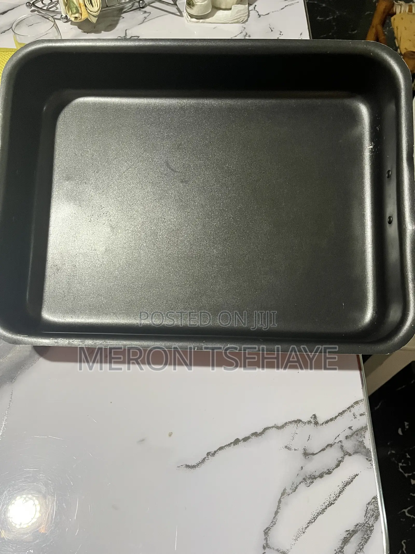 Baking Tray With Handle (2kg)