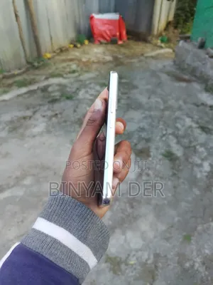 Samsung Galaxy S22 5G 128 GB White