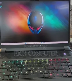 New Laptop Alienware M16 R1 16GB AMD Ryzen 9 SSD 1T