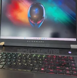 New Laptop Alienware M16 R1 16GB AMD Ryzen 9 SSD 1T