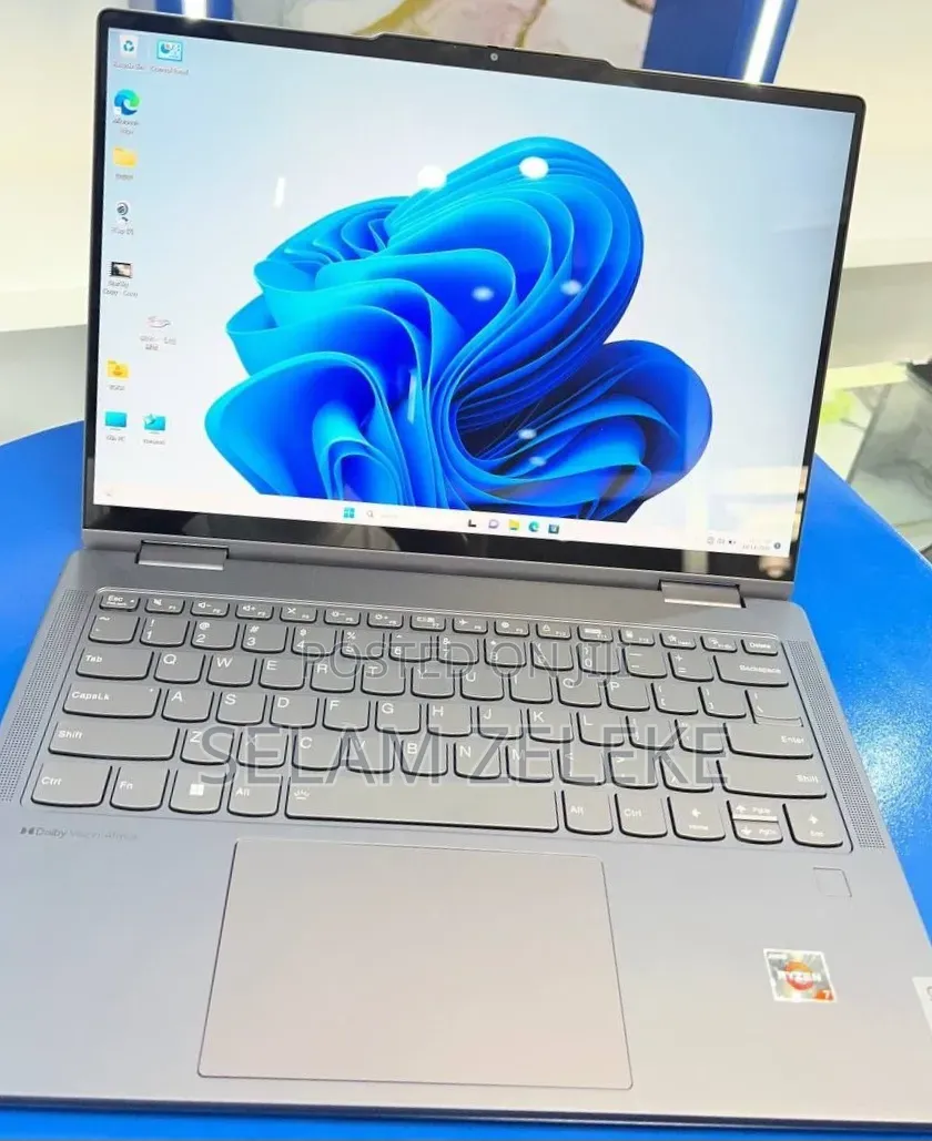 New Laptop Lenovo 16GB AMD Ryzen 7 SSD 512GB