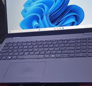 New Laptop Dell Latitude 3550 16GB Intel Core i7 SSD 512GB