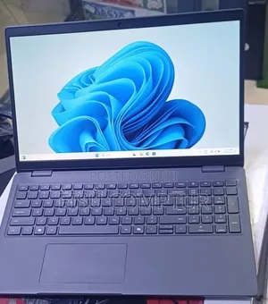 New Laptop Dell Latitude 3550 16GB Intel Core i7 SSD 512GB