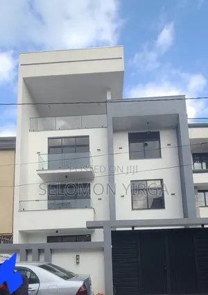 9bdrm House in Adis Ababa, Bole for sale