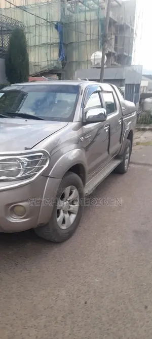 Toyota Hilux 2008 Silver