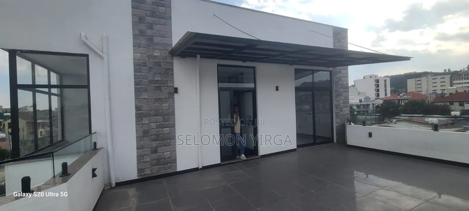 9bdrm House in Adis Ababa, Bole for sale