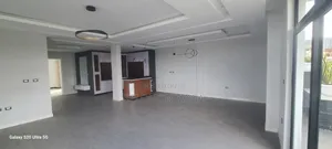 11bdrm House in Adis Ababa, Bole for sale