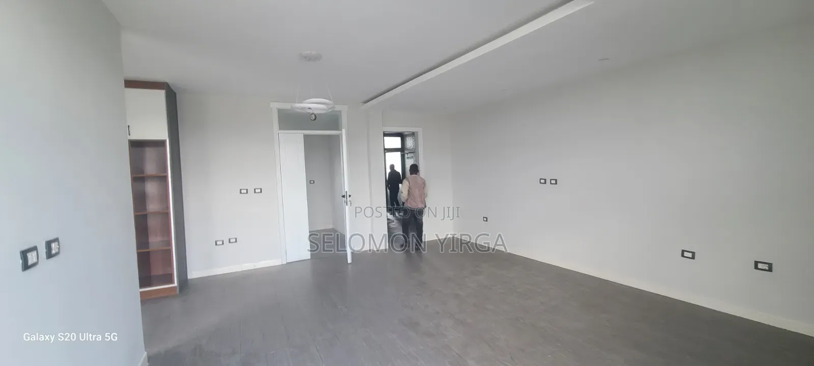11bdrm House in Adis Ababa, Bole for sale