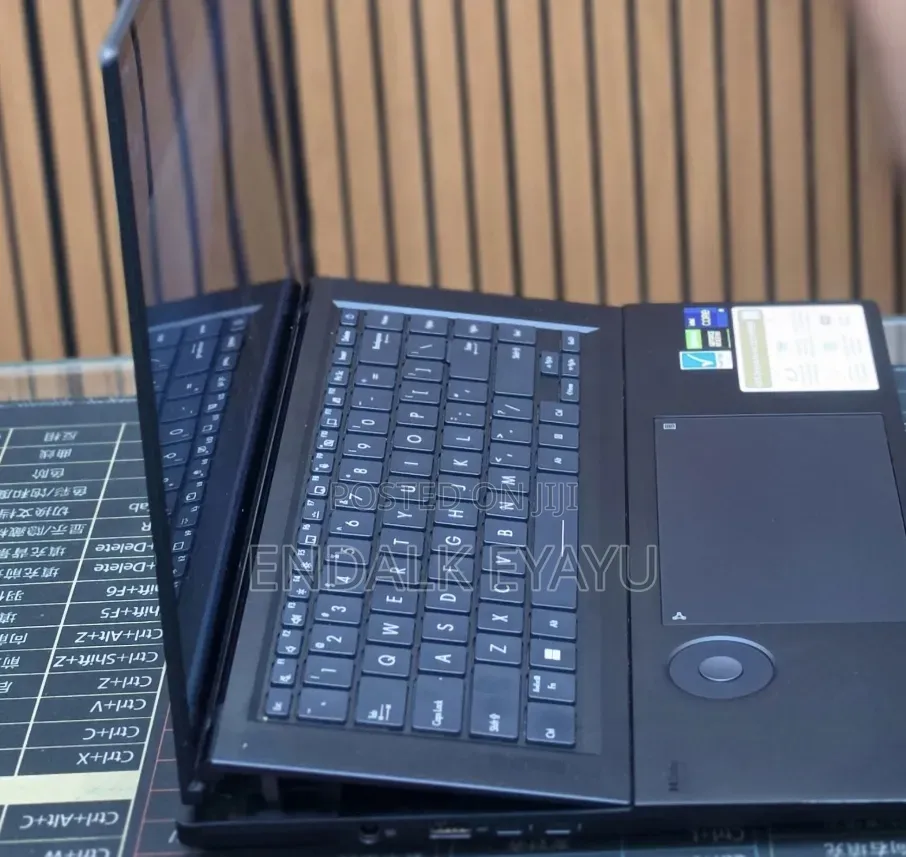 New Laptop Asus 32GB Intel Core i9 SSD 1T