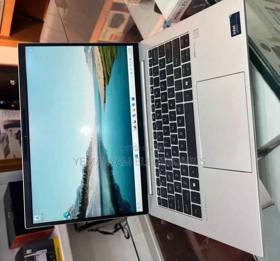 New Laptop HP EliteBook 840 G11 16GB Intel Core Ultra 7 SSD 512GB