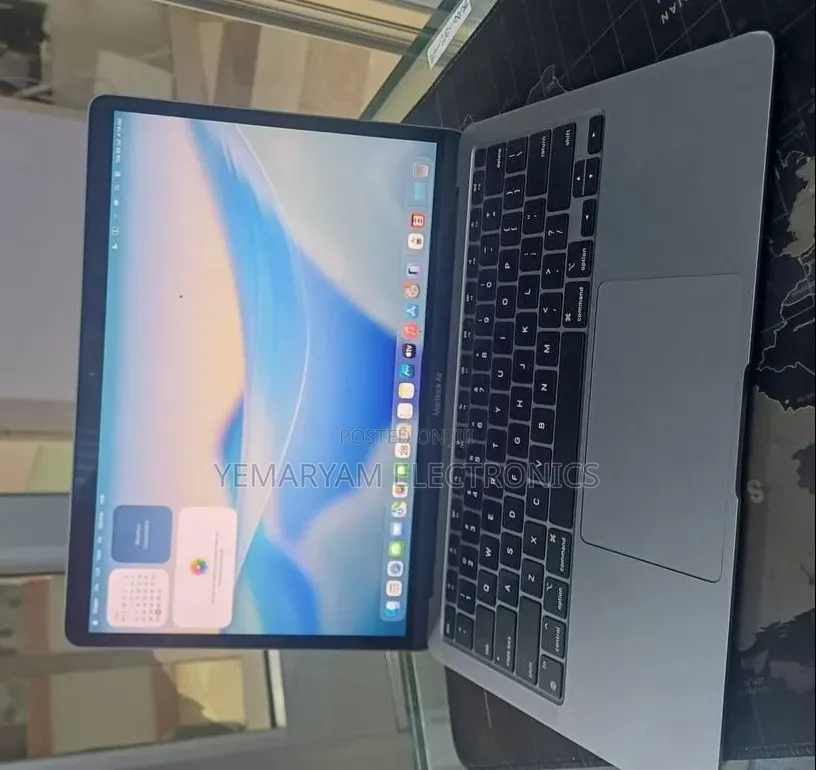 New Laptop Apple MacBook Air 2020 M1 8GB Apple M1 SSD 256GB