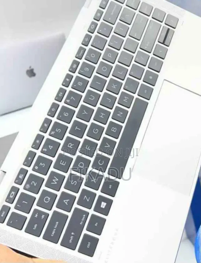 New Laptop HP EliteBook x360 1040 G7 16GB Intel Core i7 SSD 512GB