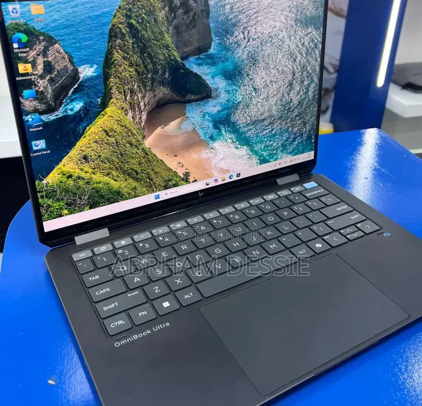 New Laptop HP 32GB Intel Core Ultra 7 SSD 1T