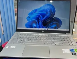 New Laptop HP 16GB Intel Core i5 SSD 512GB