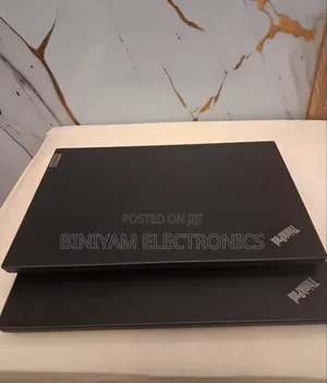 New Laptop Lenovo ThinkPad P15s 16GB Intel Core i7 SSD 512GB