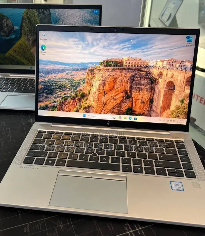 New Laptop HP EliteBook 845 G8 16GB AMD Ryzen 7 SSD 512GB