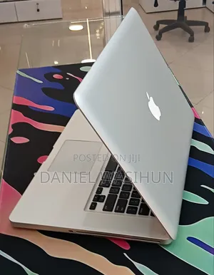 New Laptop Apple MacBook 2011 4GB Intel Core i7 SSD 500GB