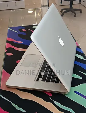 New Laptop Apple MacBook 2011 4GB Intel Core i7 SSD 500GB
