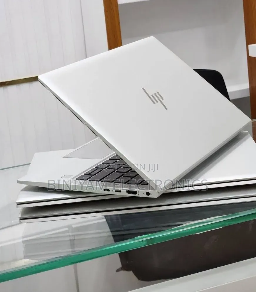 New Laptop HP EliteBook 840 G8 16GB Intel Core i5 SSD 512GB