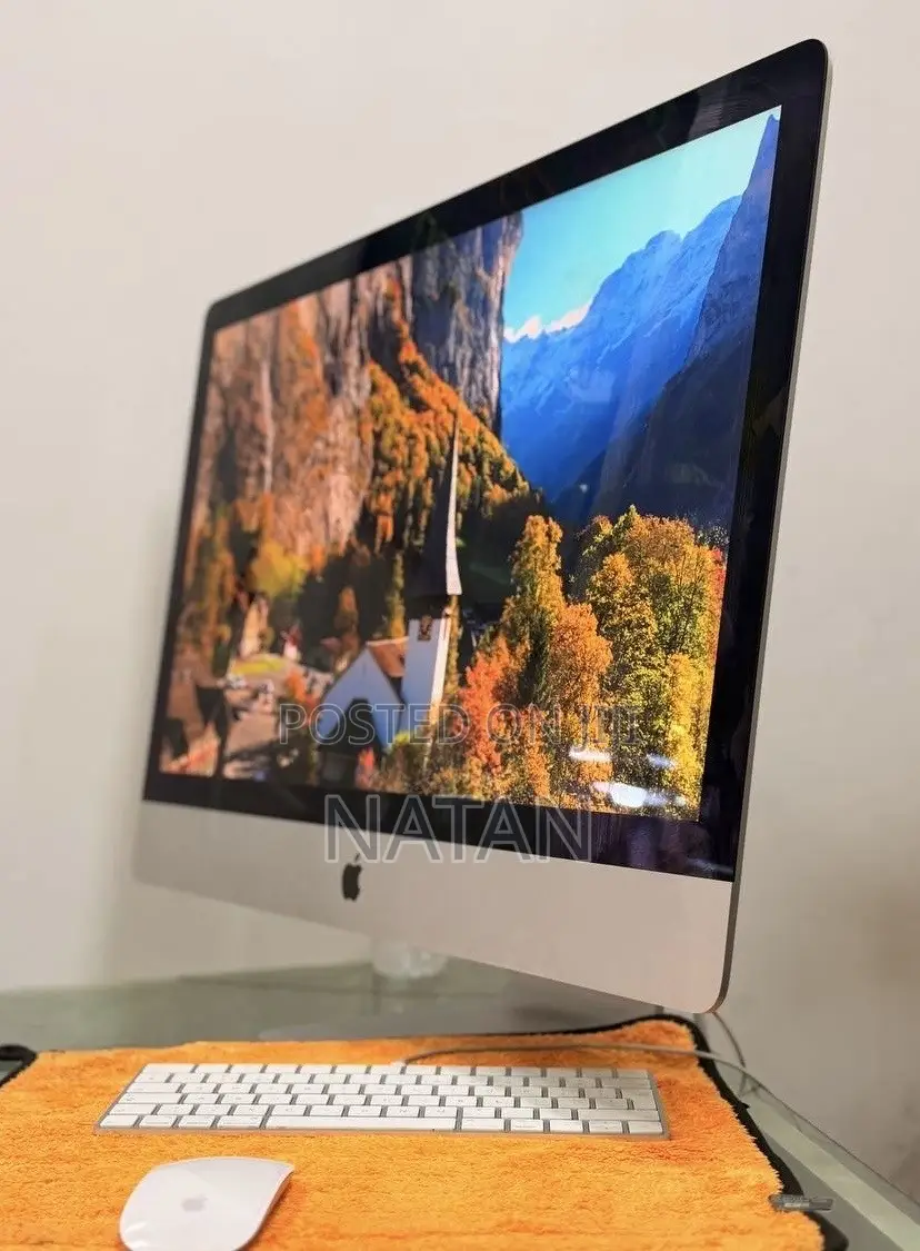 New Desktop Computer Apple iMac 8GB Intel Core i5 SSD 256GB